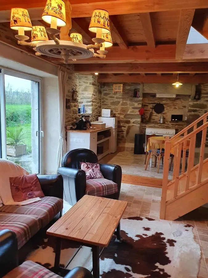 Gite A La Ferme Ty Coz - Piscine Chauffee Plestin-les-Greves 0*,  France